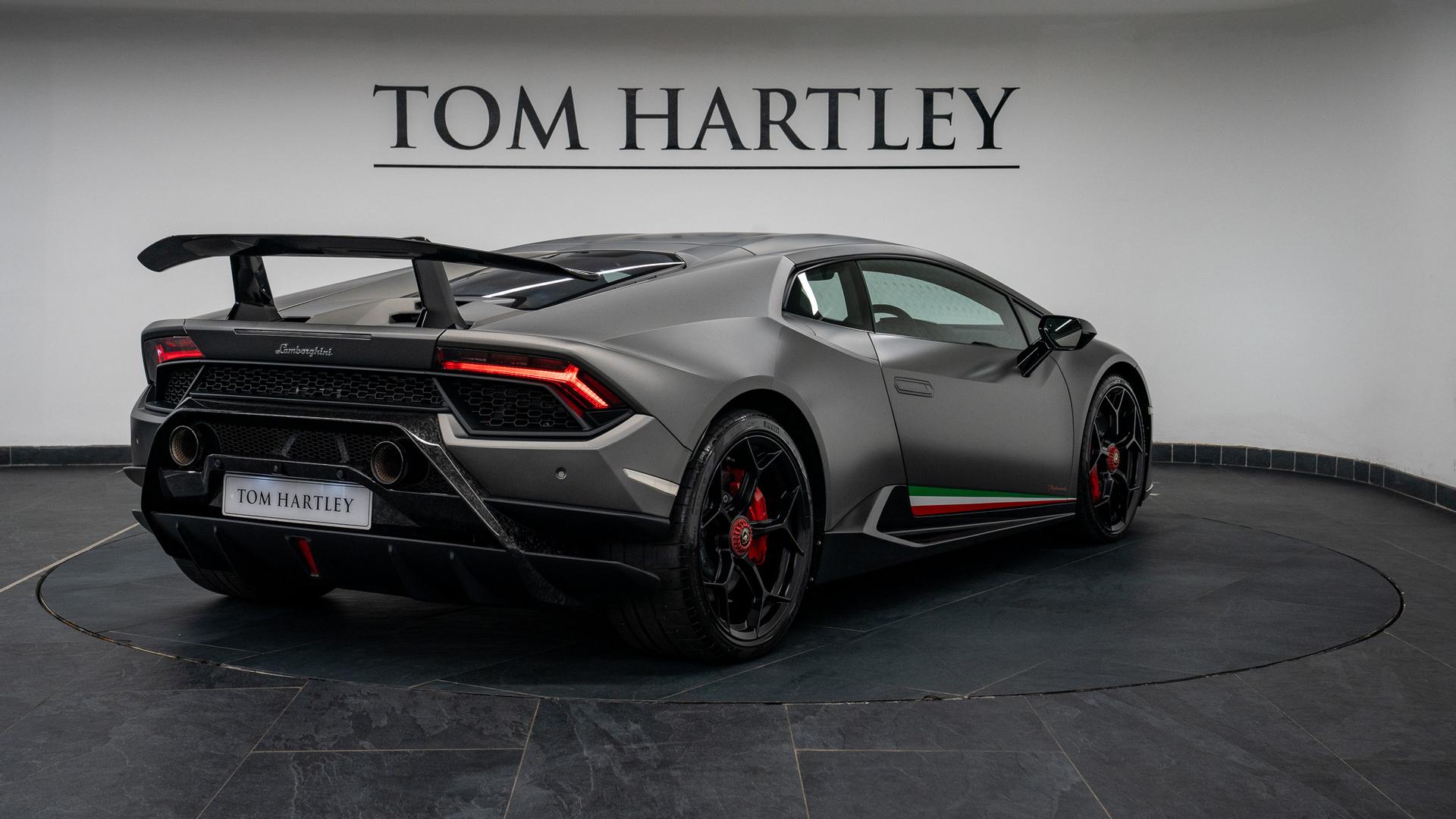 LAMBORGHINI Huracan Photo d5e8963e-e598-4ed8-9453-6820b2b4c8dc.jpg