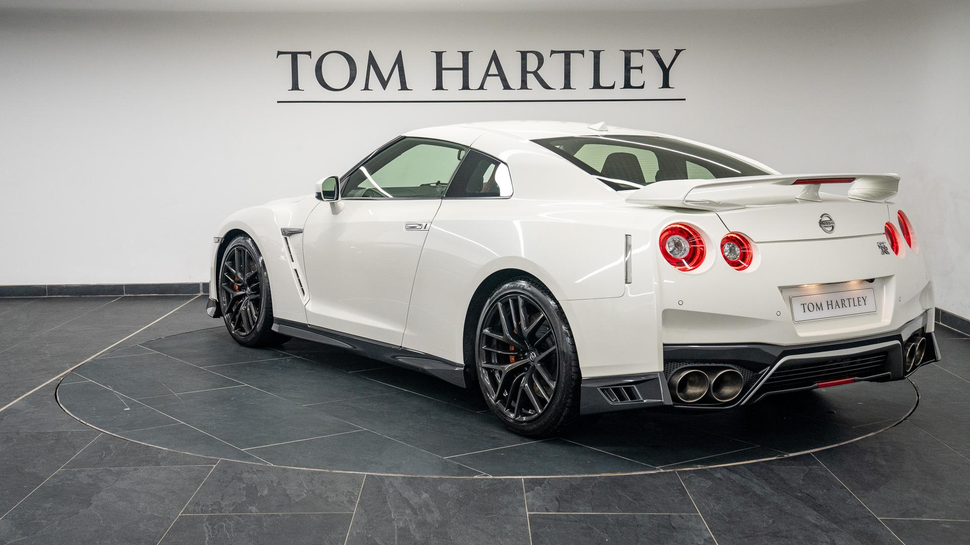 Nissan GT-R Photo d5eeac06-2077-4c00-a12d-46aecf3916b1.jpg