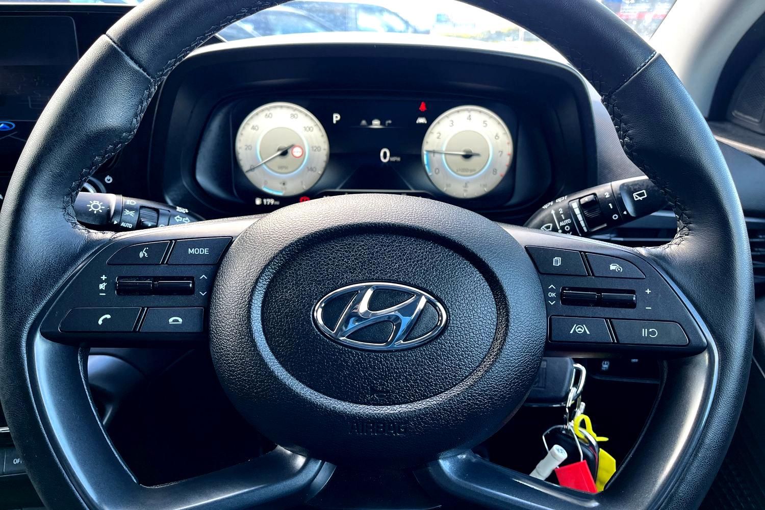 Hyundai BAYON Photo 11