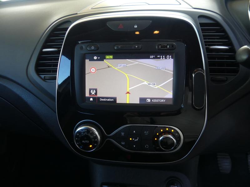 Renault Captur Photo d5fb5922-0faf-4796-ac87-08834986dc4e.jpg
