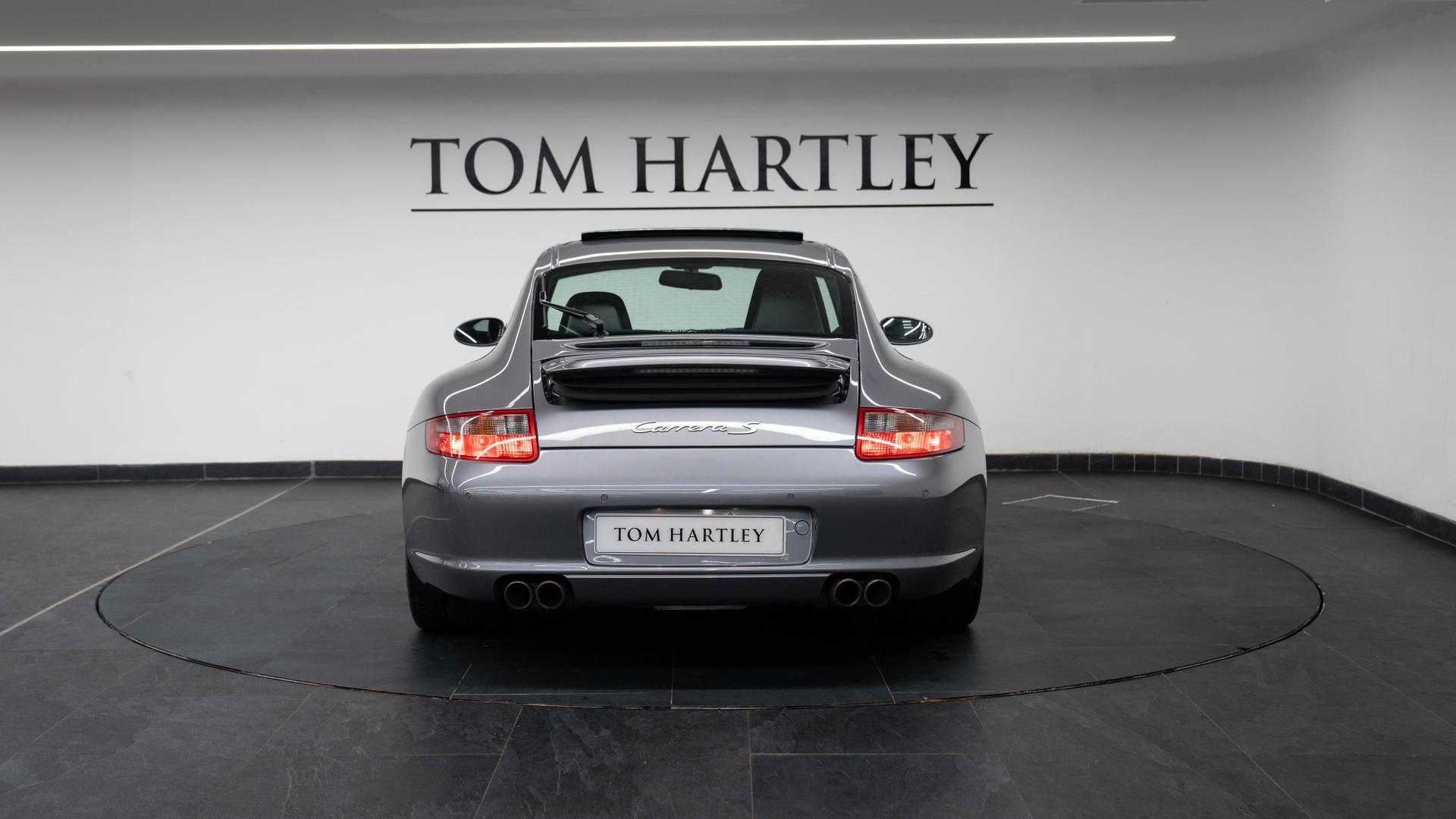 Porsche 911 Photo d605c6f5-c452-4fa7-b1f8-9537bd9814ec.jpg
