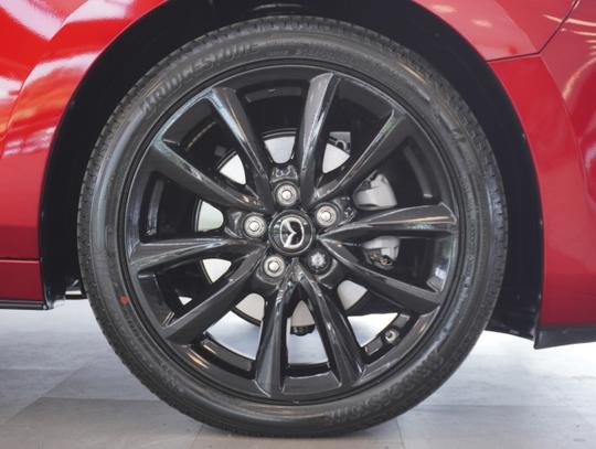 Mazda 3 Photo d60ddc20-aba3-4472-937a-b17fd8e8afe6.jpg