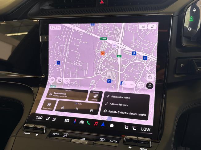 Porsche Cayenne Electric Photo 39