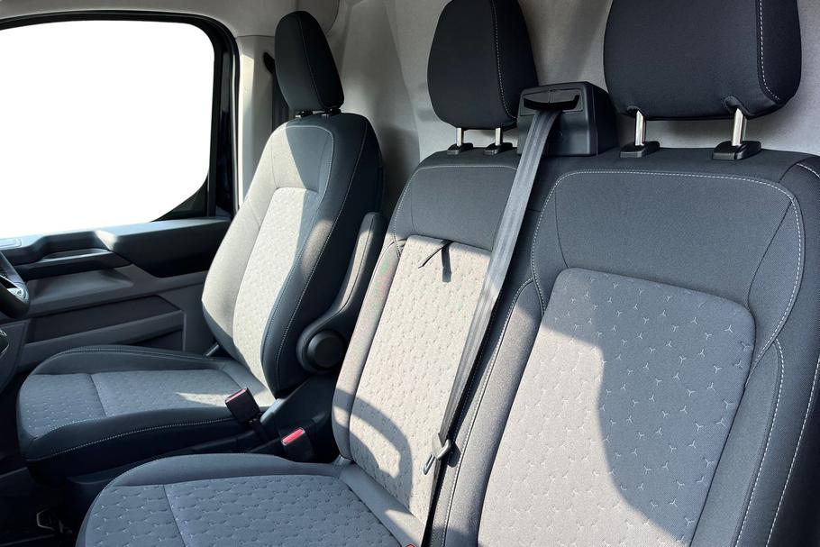 Used Ford TRANSIT CUSTOM CUSTOMPHEV01 10