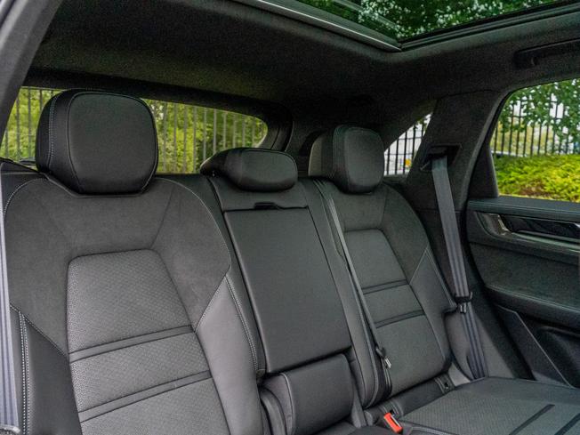 PORSCHE Cayenne Photo 10