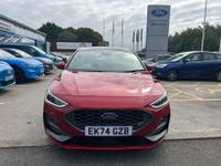 Ford Focus Photo 1