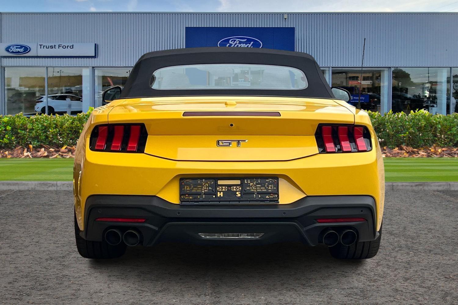 Ford MUSTANG Photo 6