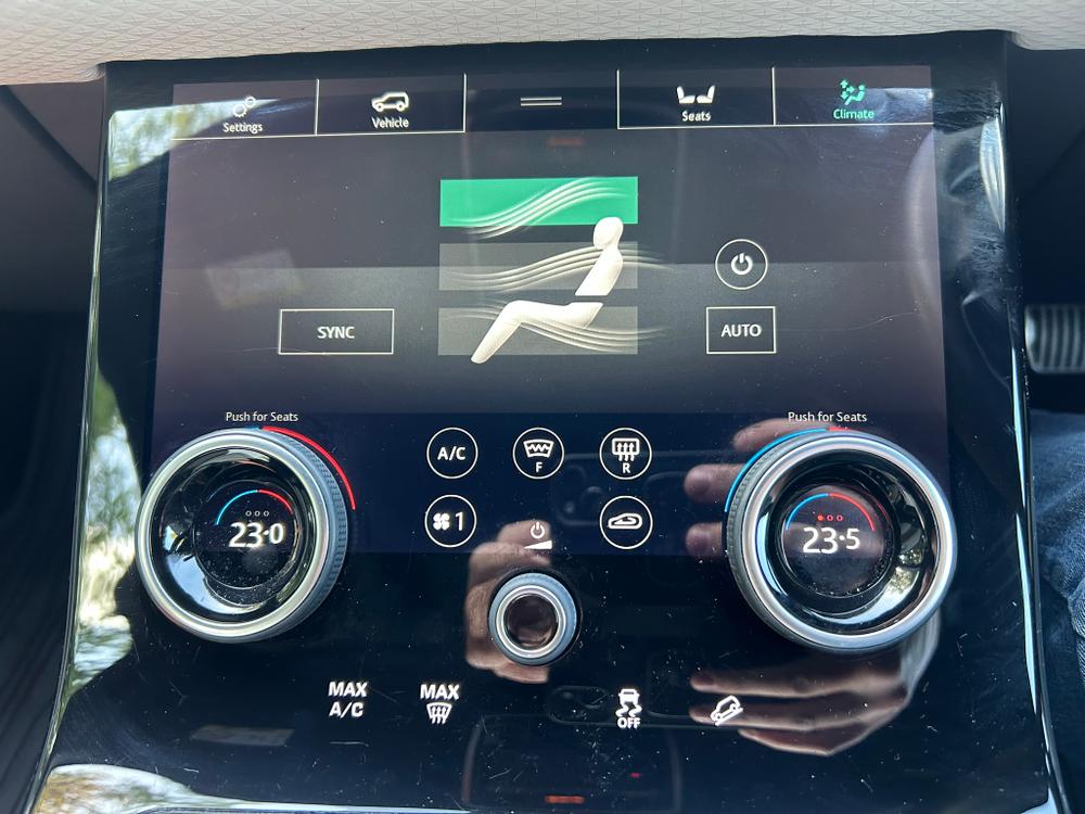 Used Land Rover Range Rover Velar SY70JUV 31
