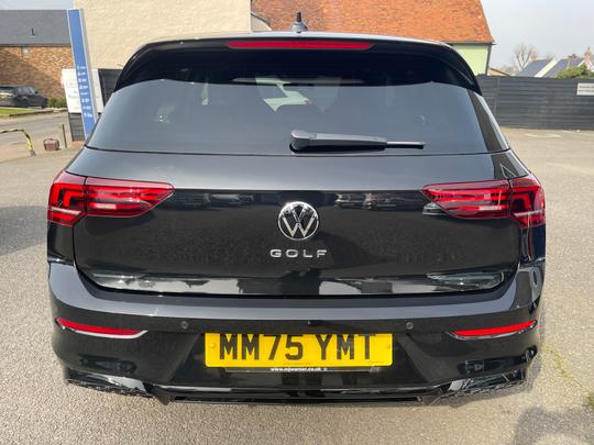 Volkswagen Golf Photo d68599cc-7699-4694-b0fe-3d11f17e9e6e.jpg
