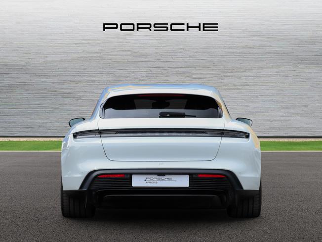 PORSCHE Taycan Photo 7