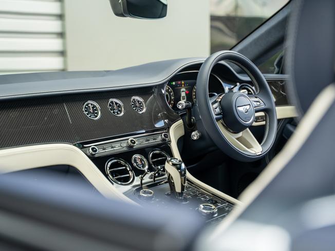BENTLEY Continental GT  Photo 12