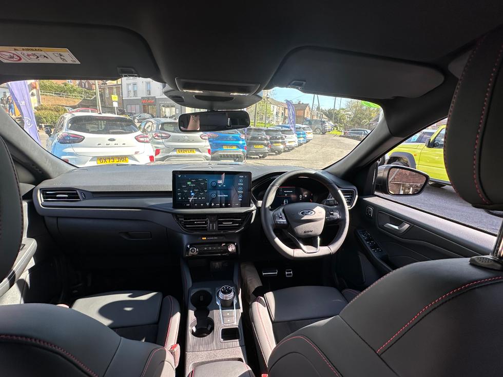 Ford Kuga Photo d6a2f51d-41b6-4952-a63f-9db2c5c2d169.jpeg