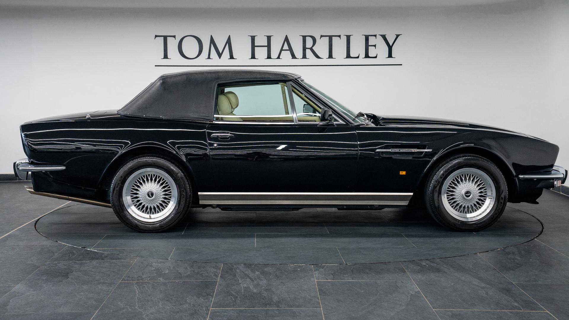 Aston Martin V8 Photo d6aab3d2-b136-4f77-9cb4-52c8bb5a34c3.jpg