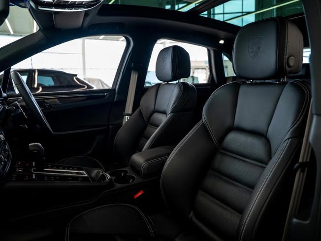 PORSCHE Macan Photo 23