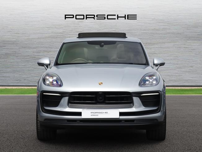 PORSCHE Macan Photo 5