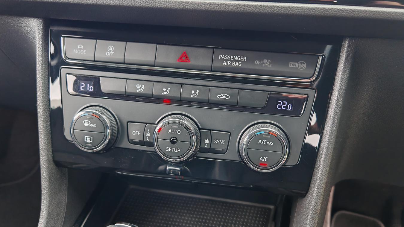 Used SEAT Leon YF17PHN 31