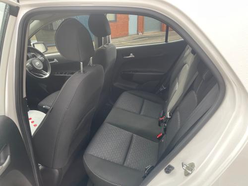 Kia Picanto Photo d6e0b965-ee3d-4719-9440-8c4ff9e09250.jpeg