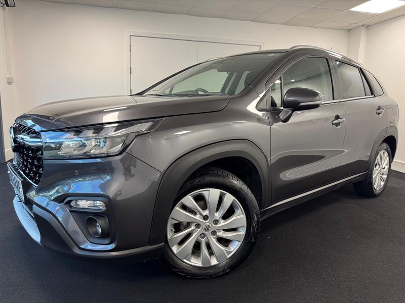 Suzuki S-Cross Photo d6e336f2-1eef-4760-bb2a-a2889bd1de5f.jpg