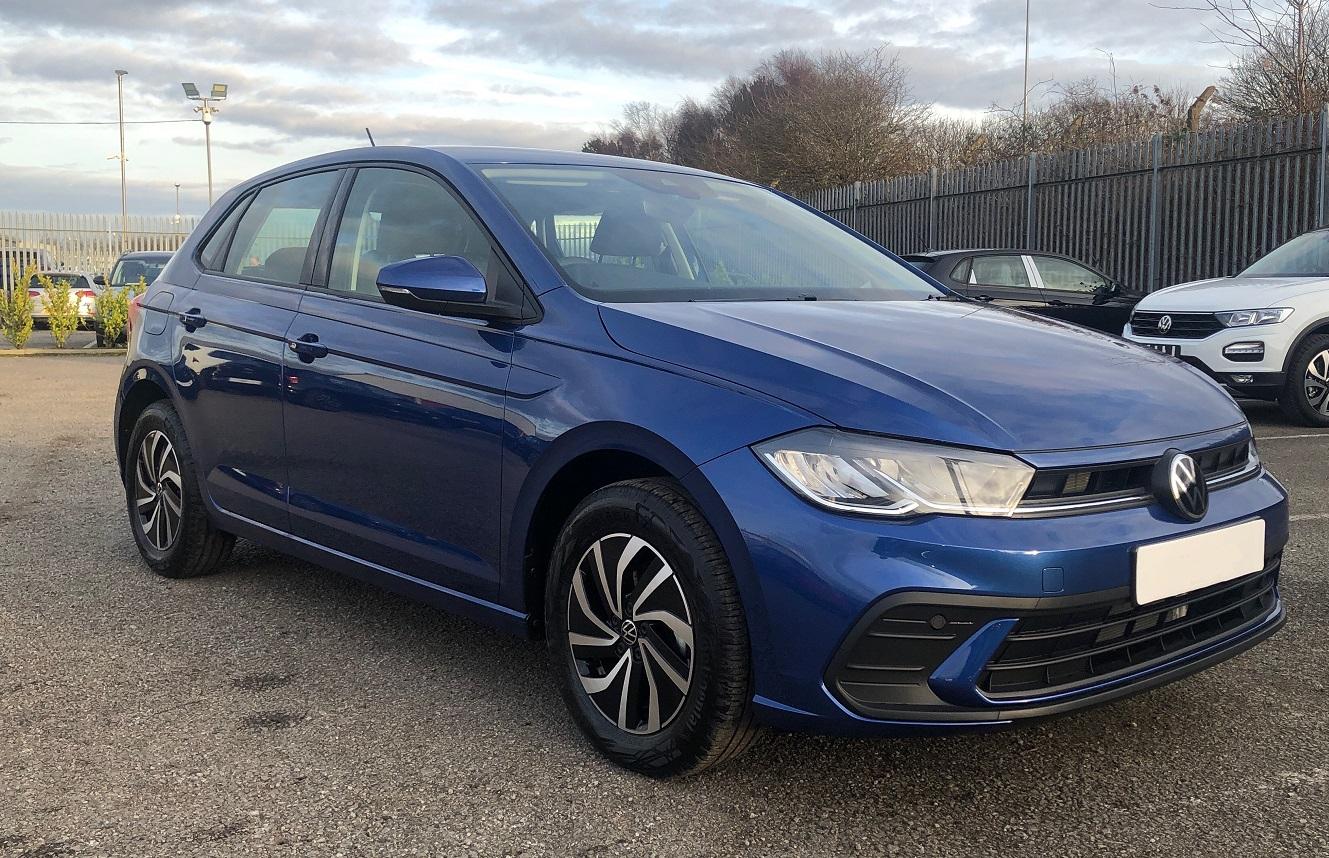 2022 Volkswagen Polo Life 1.0 TSI 95PS 7speed DSG 5 Door £21,000 1,986 miles Reef Blue Metallic