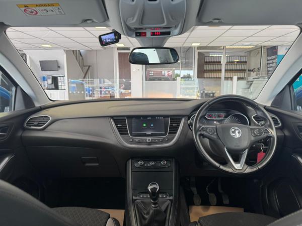 Used Vauxhall Grandland X LL69VEA 16