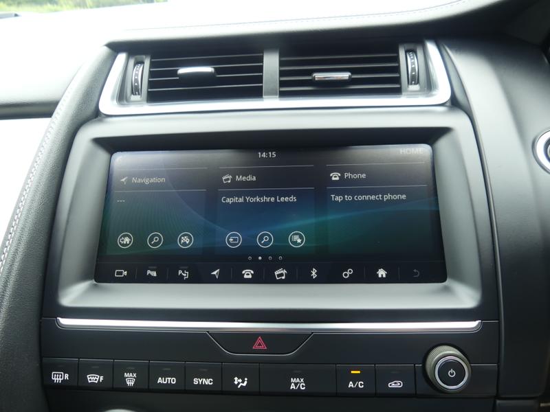 Jaguar E-PACE Photo d6f1d5fa-a7dc-4cd4-a799-5754e209ff95.jpg