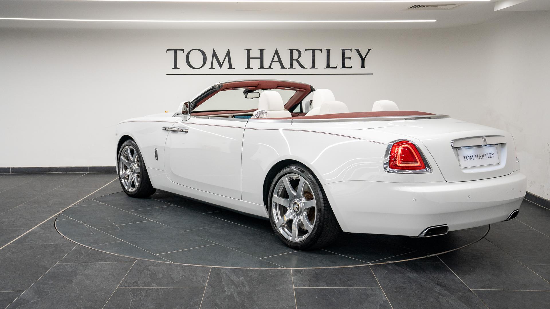 Rolls-Royce Dawn Photo d6f5a9c5-2cbb-4d37-be9e-5793b2a386b2.jpg