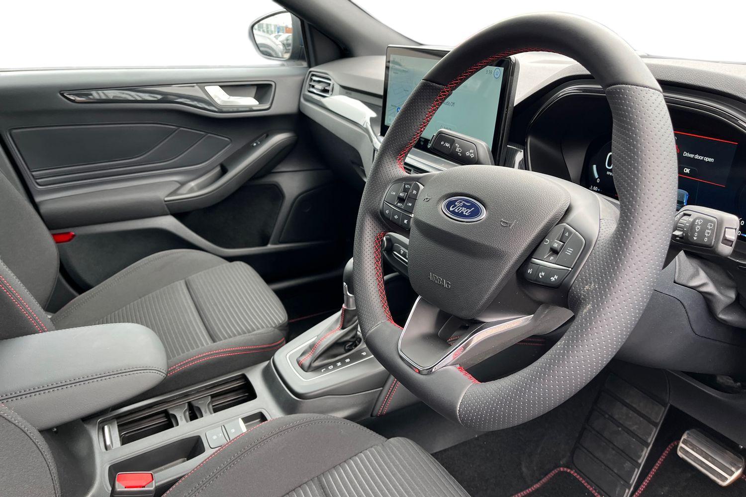 Ford FOCUS Photo 8