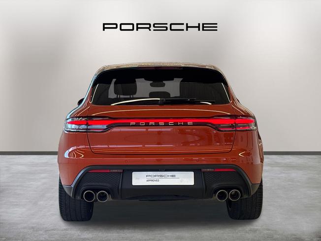 PORSCHE Macan Photo 6