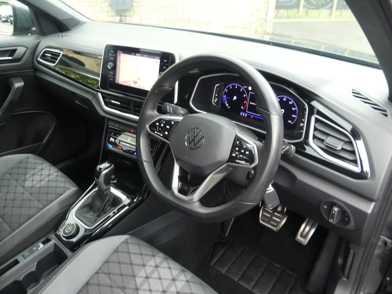 Volkswagen T-Roc Photo d7218b99-3e39-42f6-a0ae-98a08f7dd105.jpg