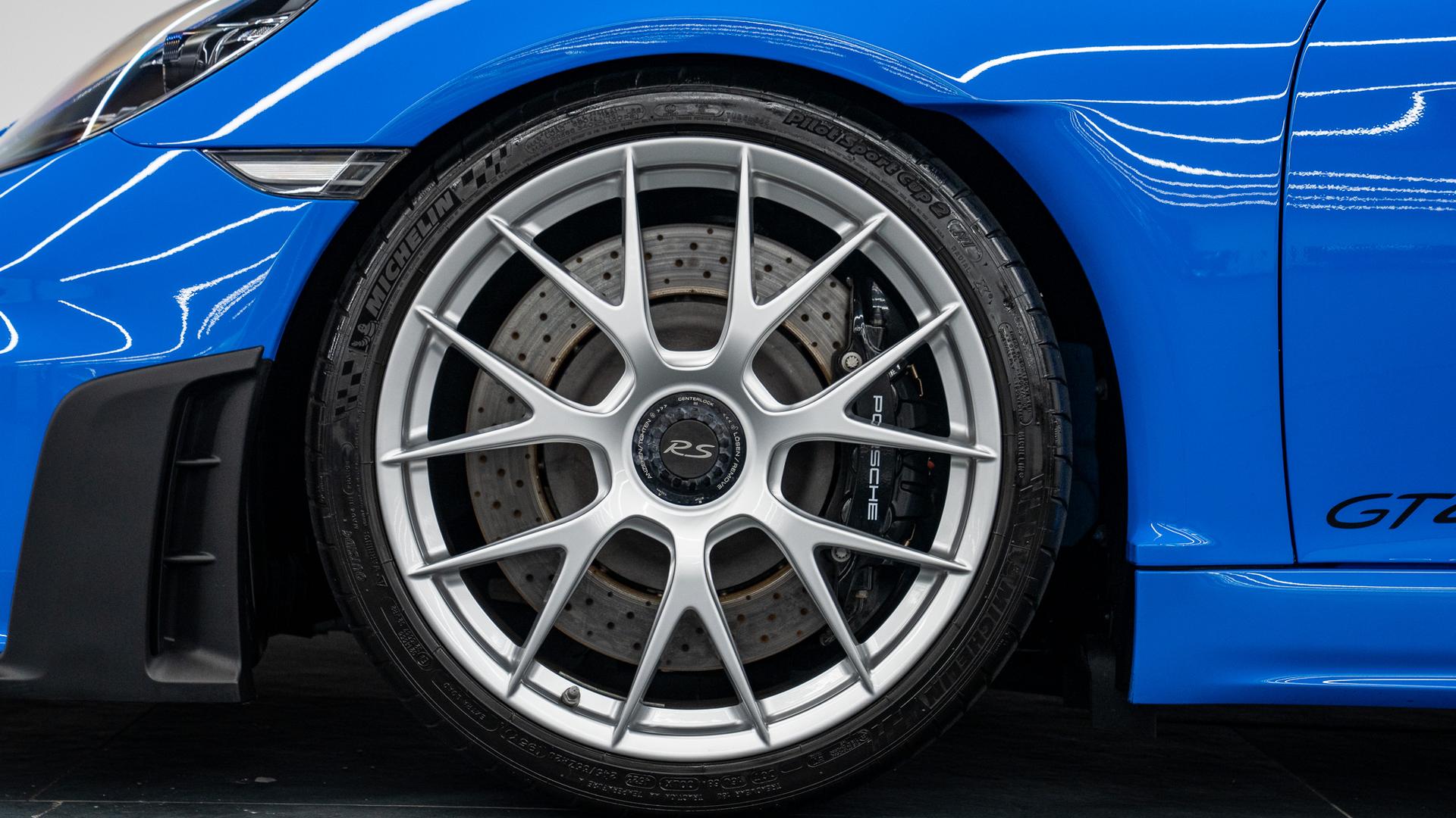 Porsche 718 Cayman Photo d725df1e-e21c-4f63-af83-da6795ef84ce.jpg