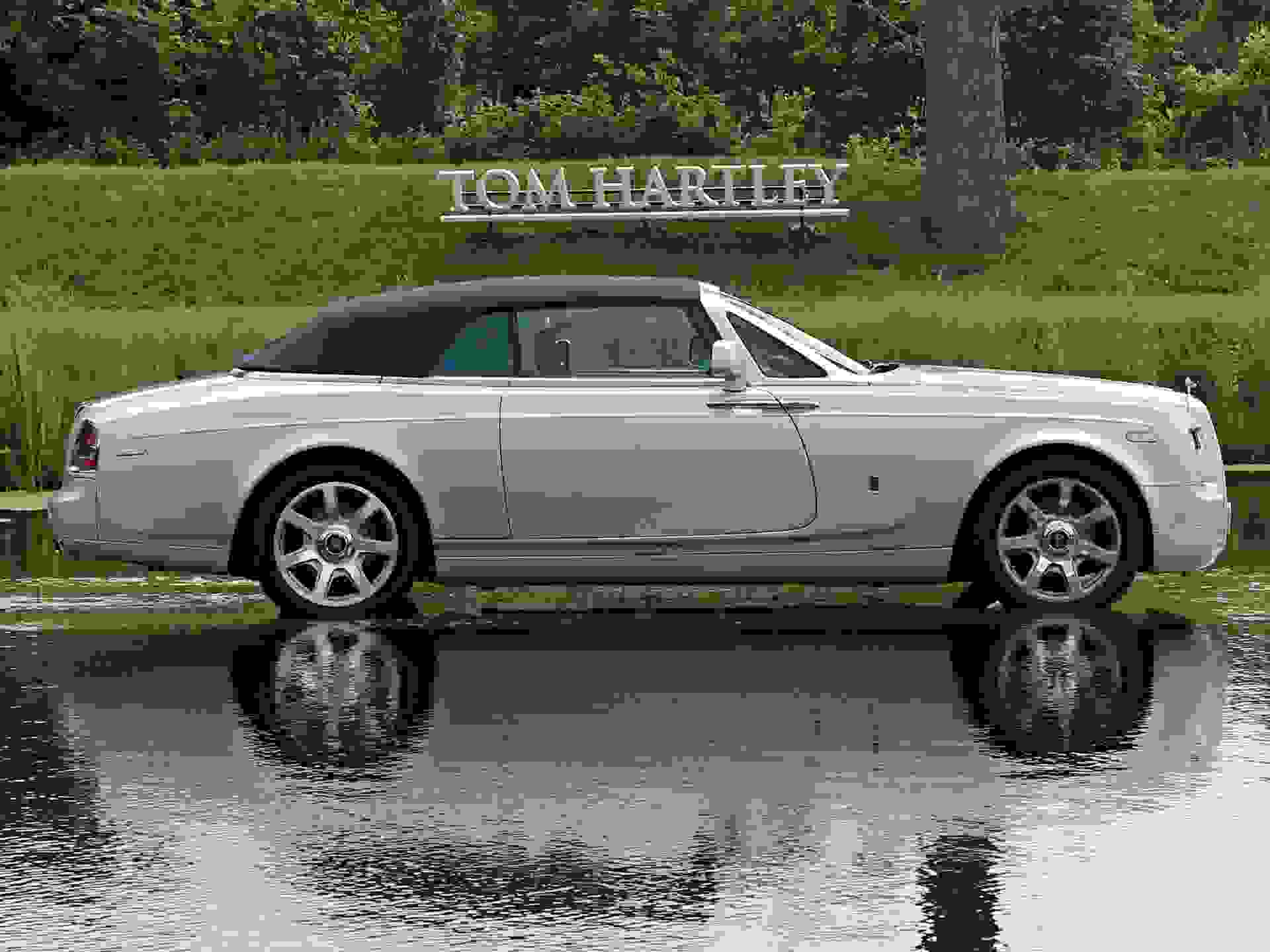 Rolls-Royce Phantom Photo d729efa4-4379-4803-8773-4f93204e7f4d.jpg