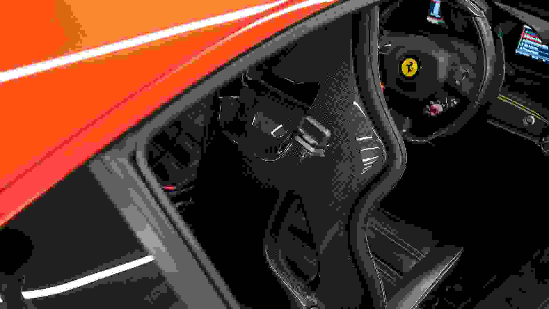 Ferrari 488 Photo d72c5348-c134-4d25-bcf8-2b893c362a24.jpg