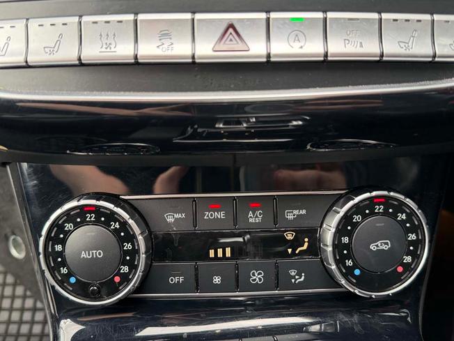 MERCEDES-BENZ G Class Photo 17