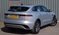 Jaguar F-PACE Photo 34