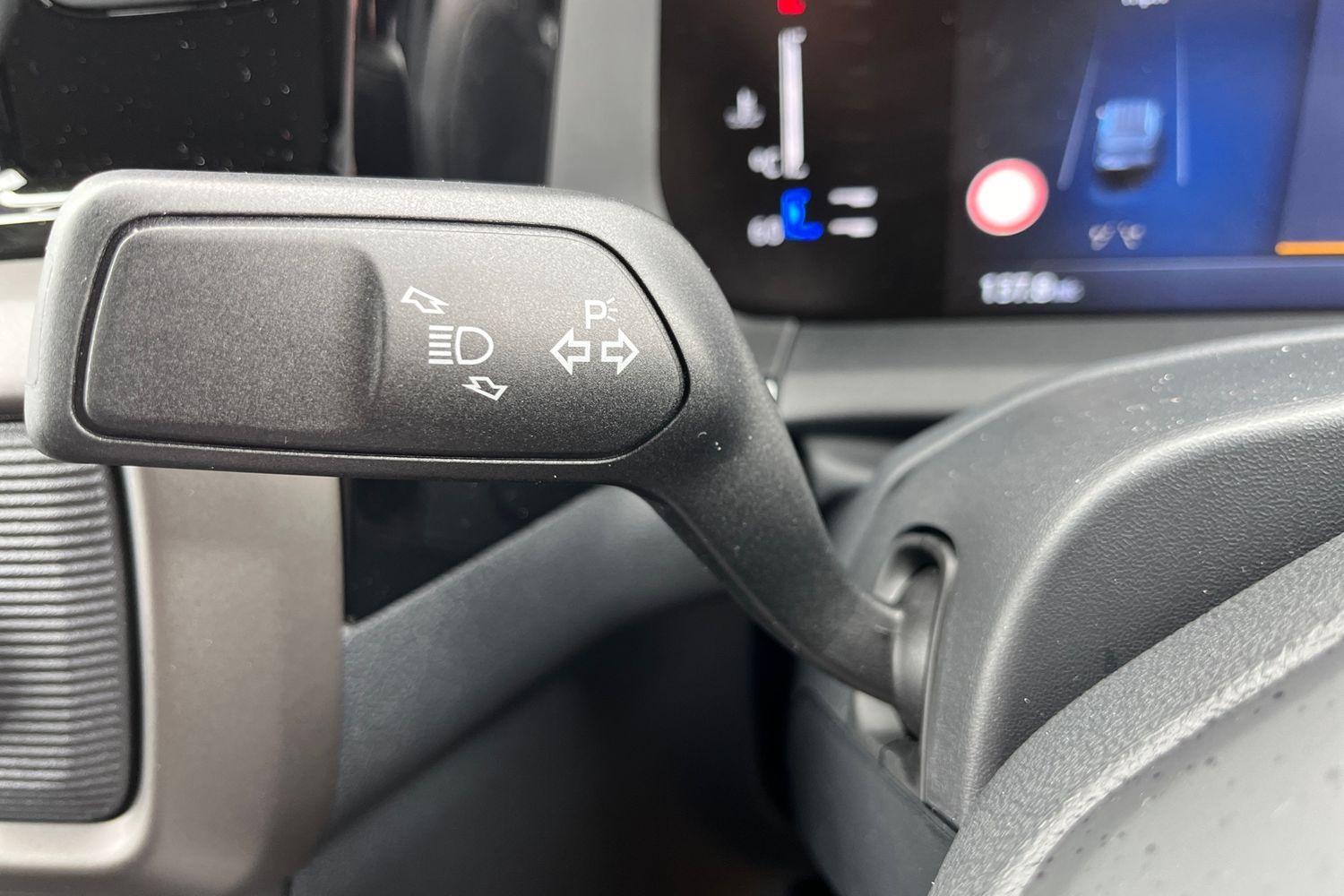Ford TRANSIT COURIER Photo 18