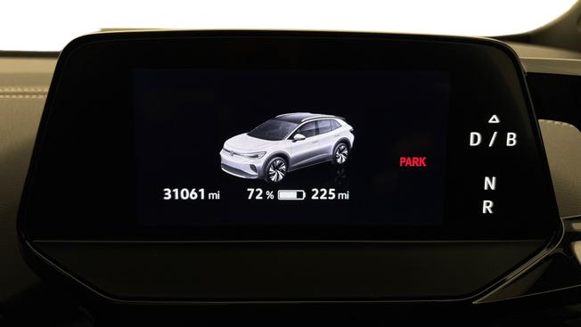 VOLKSWAGEN ID.4 Photo 9