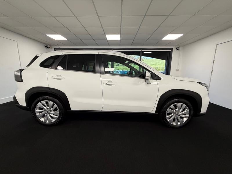 Suzuki S-Cross Photo d78536f4-dc2e-417c-bebc-df4bb992c289.jpg