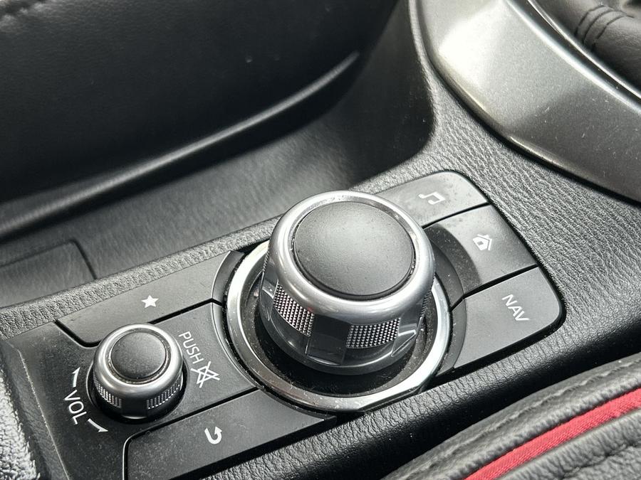 Mazda Mazda2 Photo d7b6b28e-a205-4995-8b49-f1257796ef3b.jpg