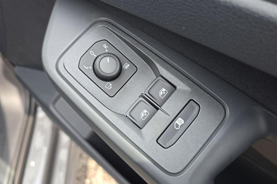 Used Ford TRANSIT CONNECT CONNECTLIM25 18