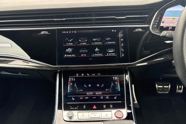 Audi SQ8 Photo 18