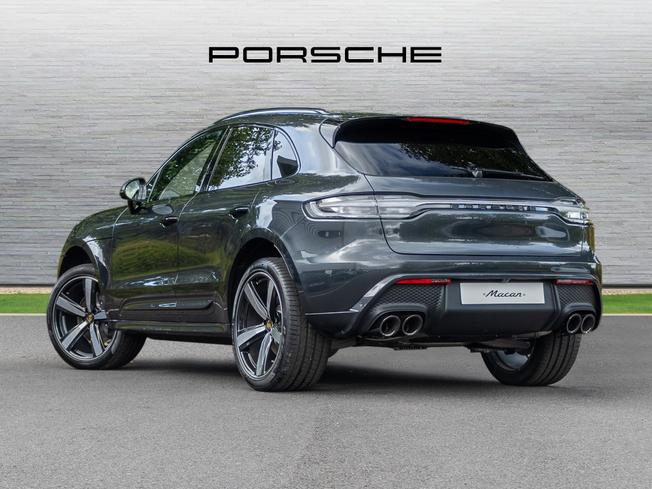 PORSCHE Macan Photo 2