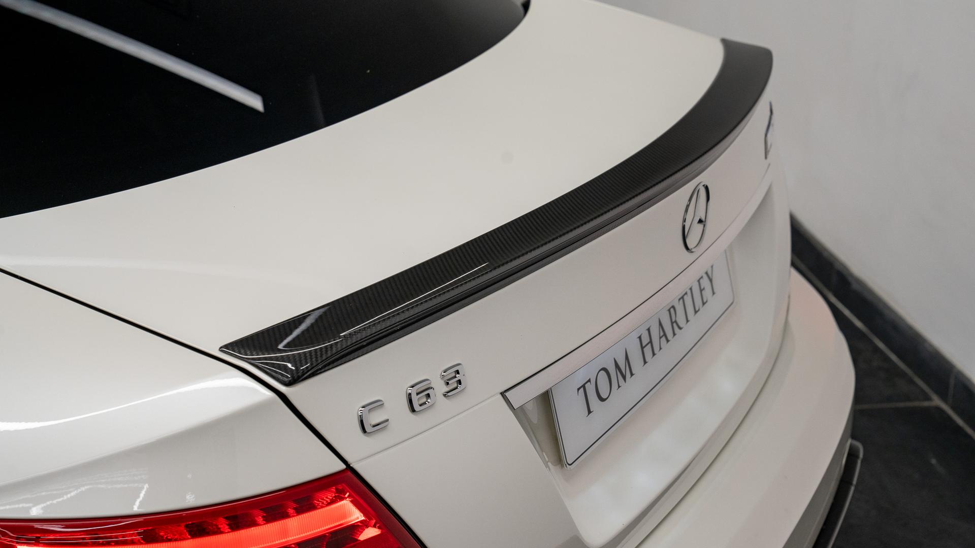 Mercedes-Benz C63 AMG Photo d7e15859-bfa7-4997-988d-1a3bea8fd232.jpg