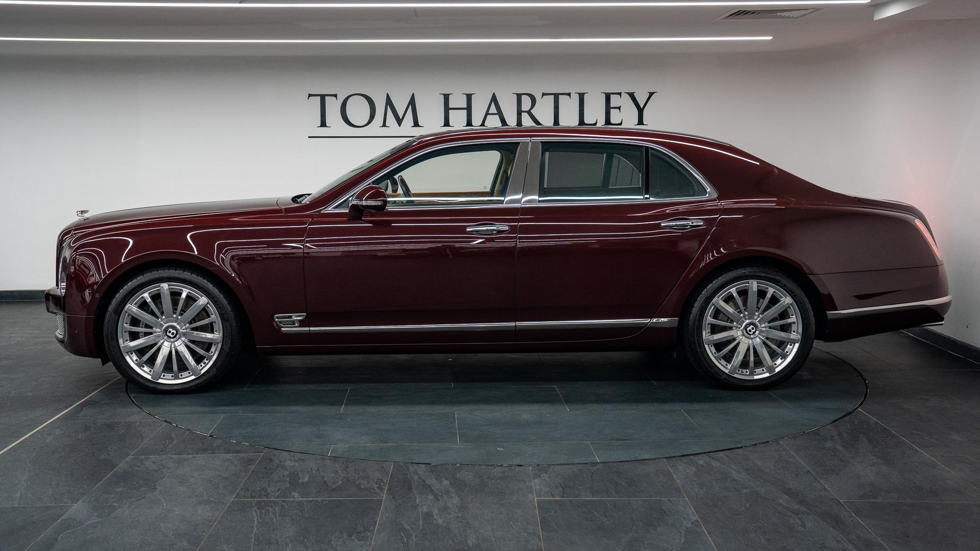 Bentley Mulsanne Photo d7e678d7-9b71-4c06-8be4-5e6877c457e8.jpg