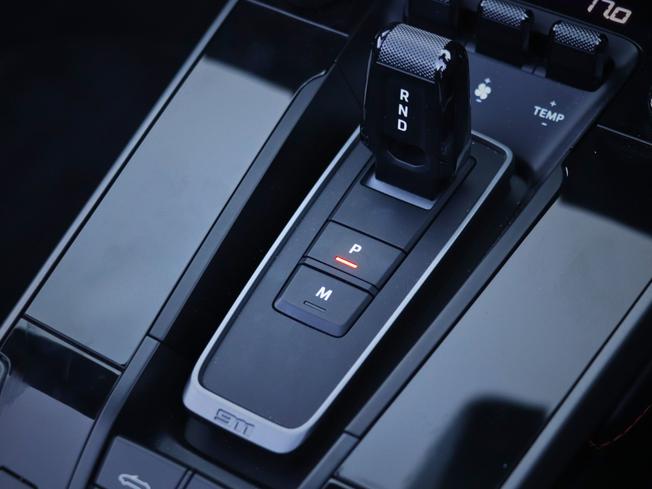 PORSCHE 911 Photo 35