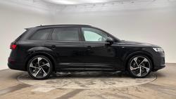 Audi Q7 Photo 4