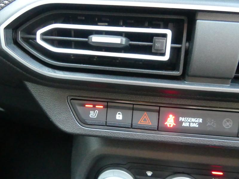 Dacia Jogger Photo d816e3a5-c3e9-4541-bde5-2fe75c09c2f1.jpg