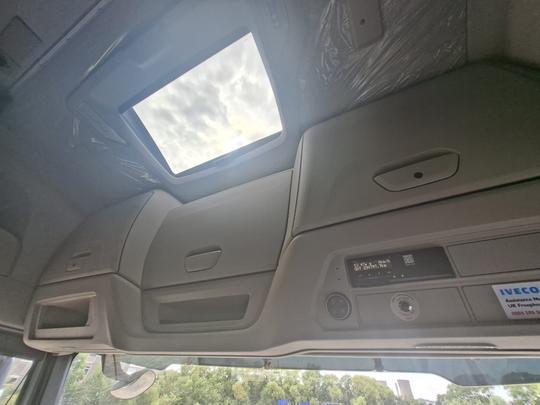 Iveco S-WAY Photo