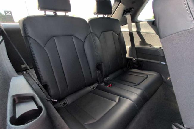 AUDI Q7 Photo 47