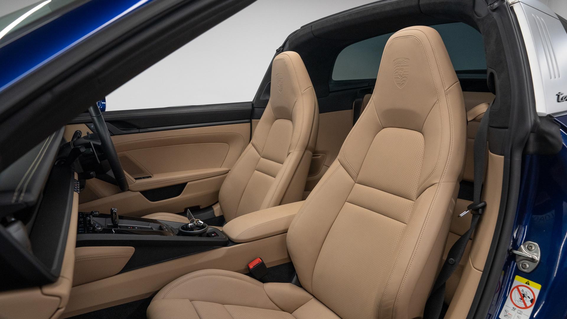 Porsche 911 Photo d83d03c2-2922-4068-8b0a-93f0dabd4f85.jpg