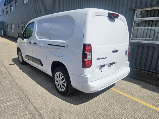 Fiat Doblo Photo